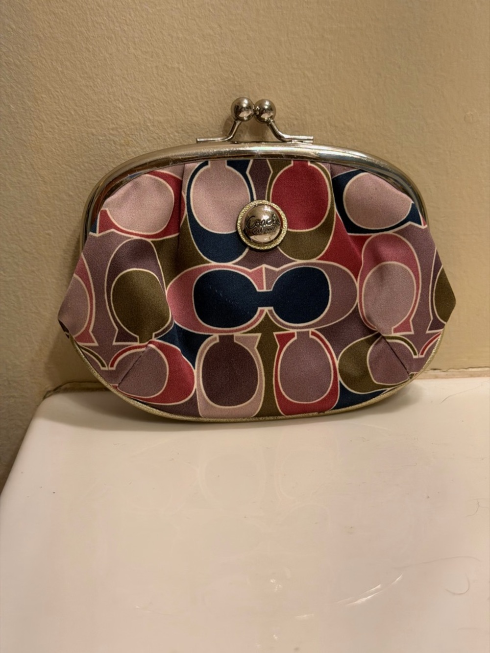 Coach kisslock coin purse satin
